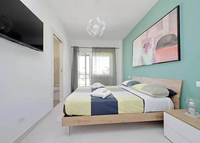 Attico Di Design - Vista San Pietro - 3 *