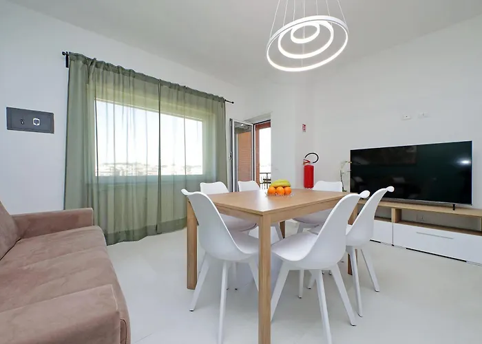 Attico Di Design - Vista San Pietro - 3 *